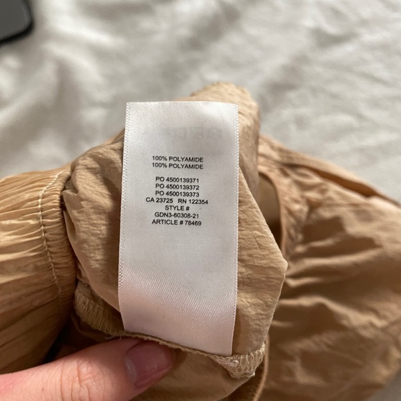 Aritzia TNA Claremont Shorts XS Sand Bluff - Picture 6 of 6